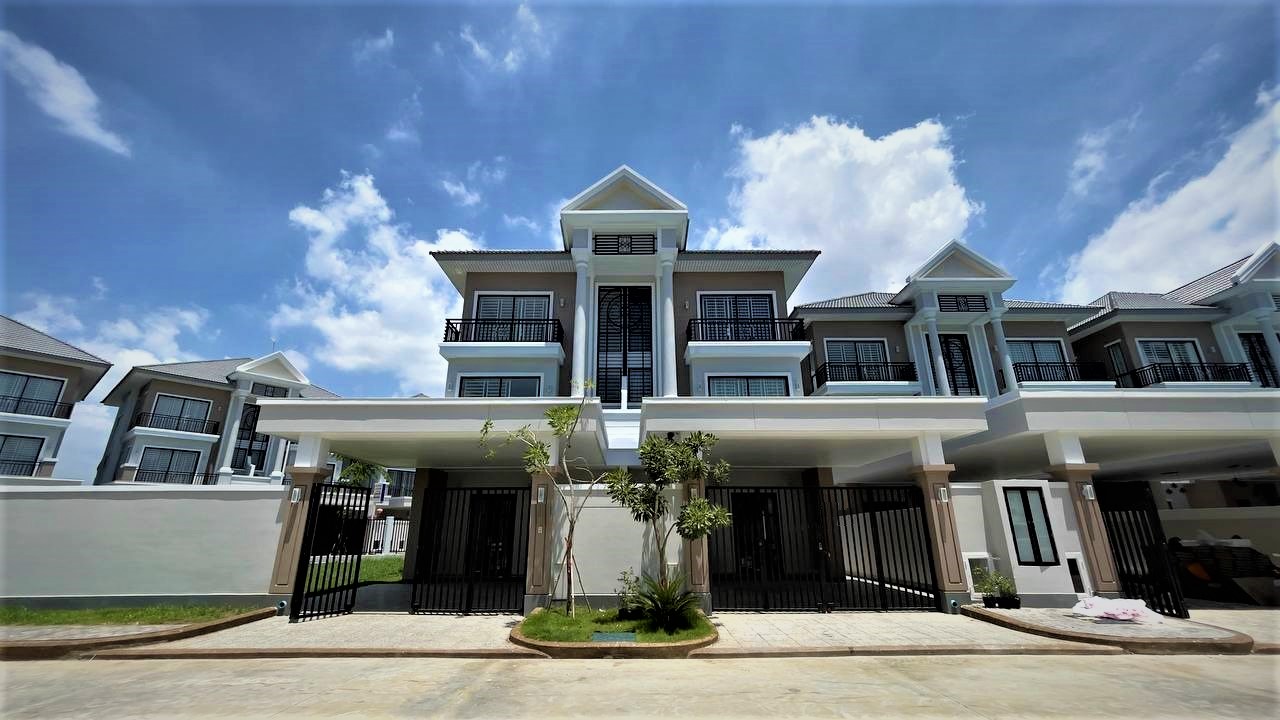 ážœáž¸áž¡áž¶áž—áŸ’áž›áŸ„áŸ‡ážŸáž˜áŸ’ážšáž¶áž”áŸ‹áž‡áž½áž› | Twin Villa for Rent