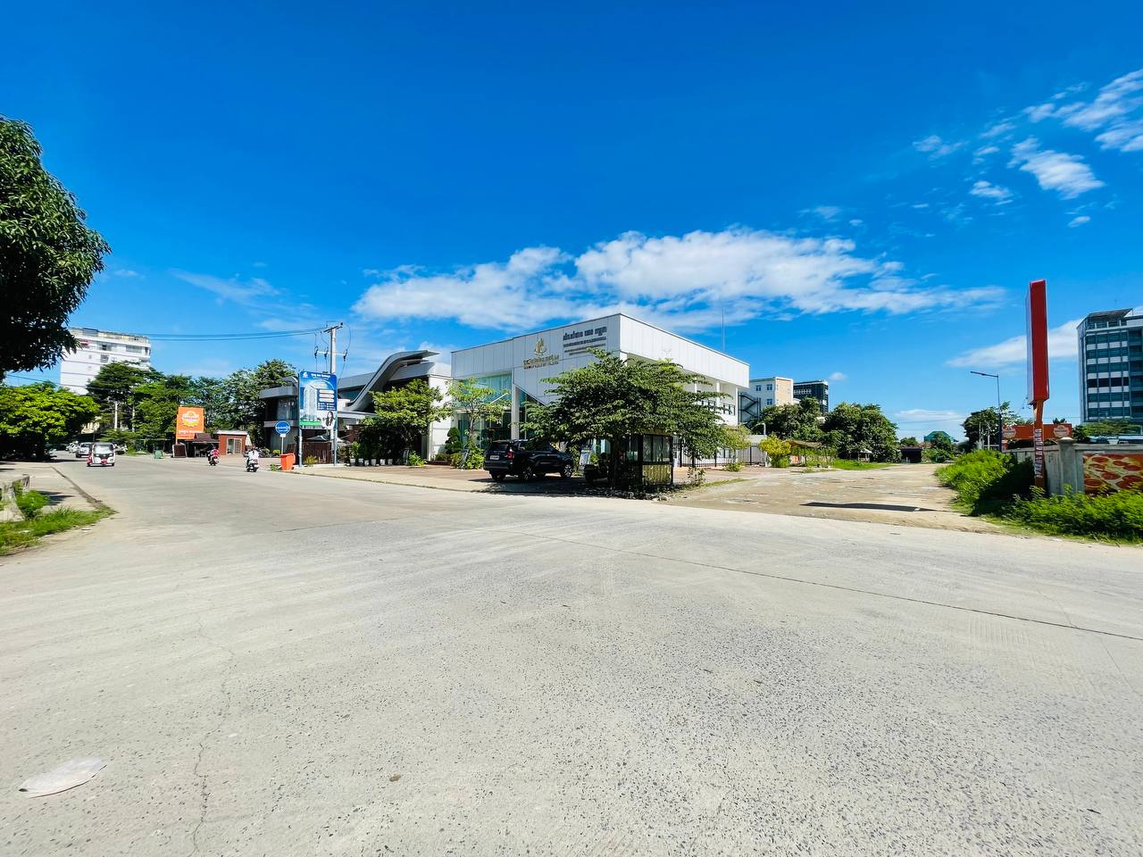Corner Land + Building For Rent  in Phnom Penh Thmey