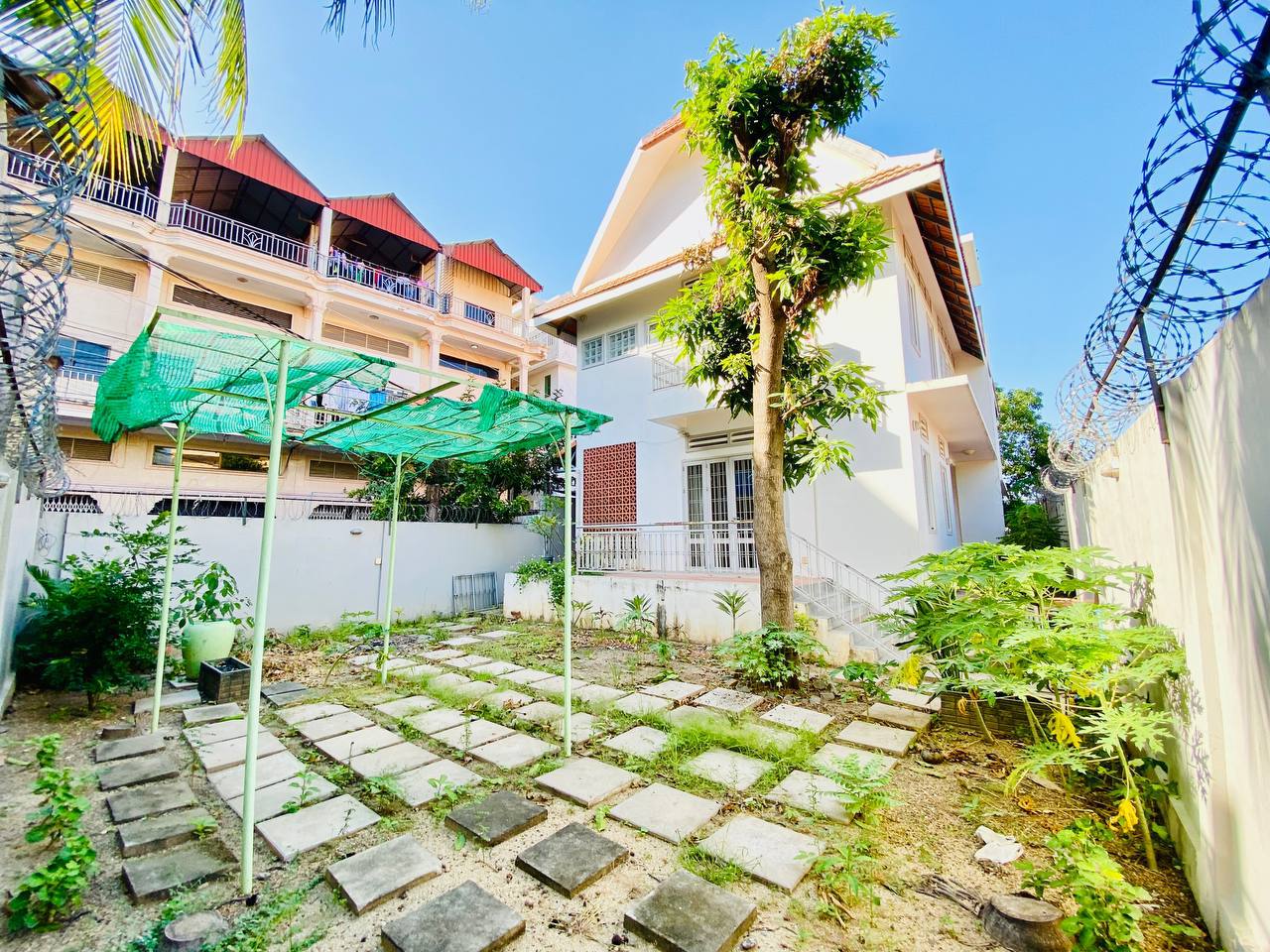 Townhouse for Rent | Beoung Tompun Area 